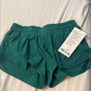 Lululemon Hotty Hot LR short